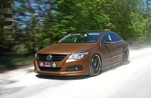 Színe kaki, gumija kínai: Passat CC tuning