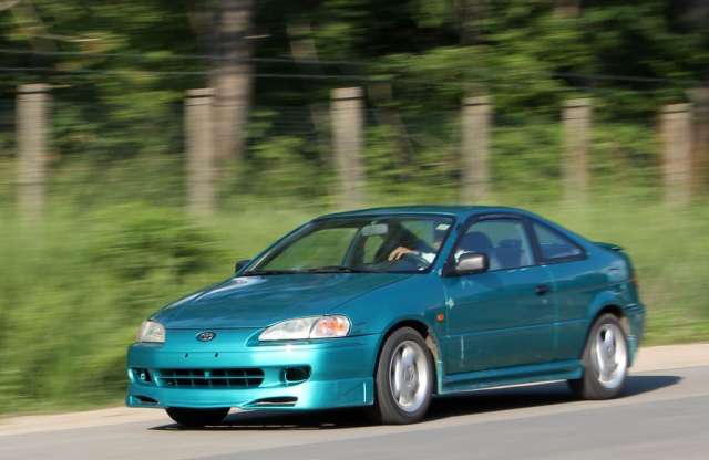 Ne kérdezd a múltját! Toyota Paseo 15 évesen