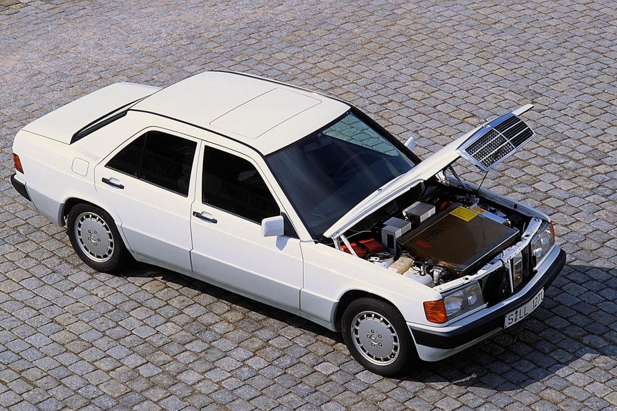 MERCEDES-BENZ C-OSZTÁLY