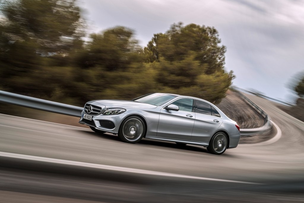 MERCEDES-BENZ C-OSZTÁLY