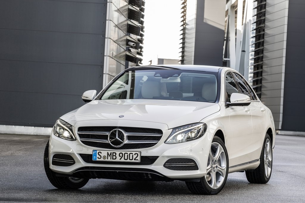 MERCEDES-BENZ C-OSZTÁLY