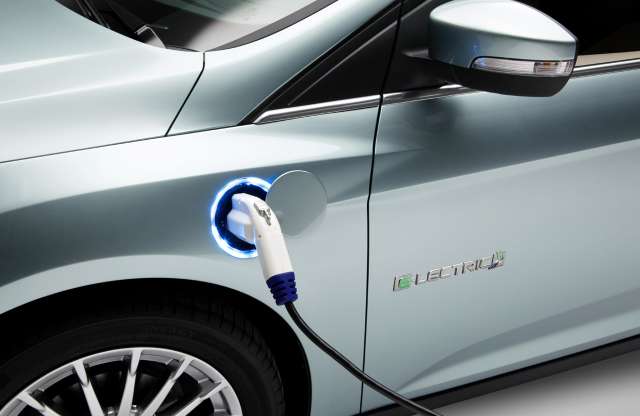 Kirepülnek az elektromos Focusok