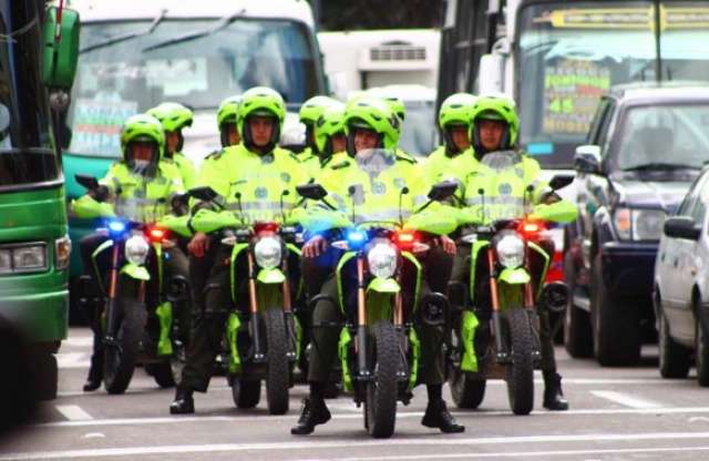 Villanyrendőrök Kolumbiában