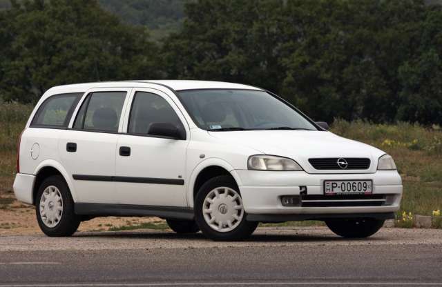 Benzines kombik 1 millió forint környékén