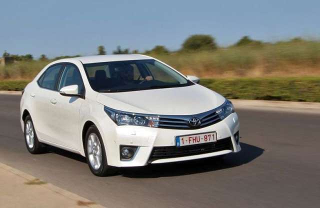 11. generációjába lépett a Toyota Corolla - ezt is vezettük