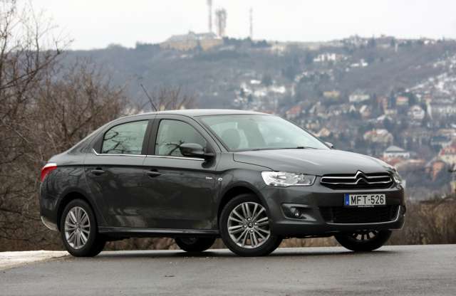 Megvan Loeb új versenygépe