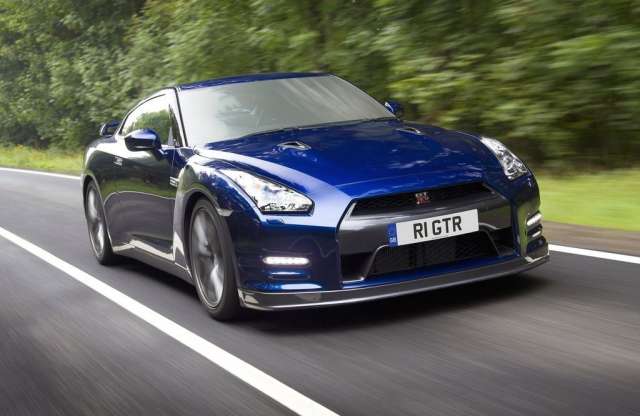 Nooormális? GT-R Nismo alig 2 mp-es 100-ra gyorsulással