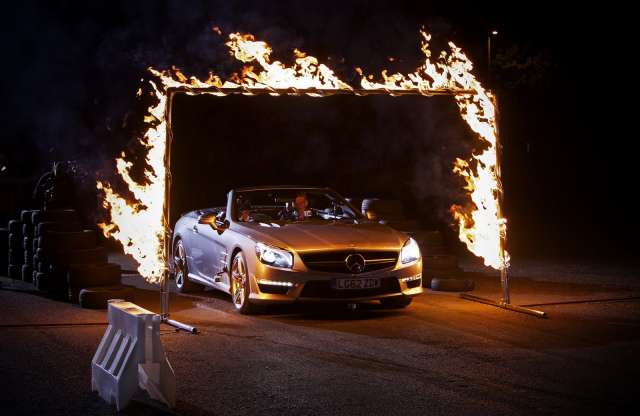 Ijesztő filmen a Mercedes SL 63 AMG