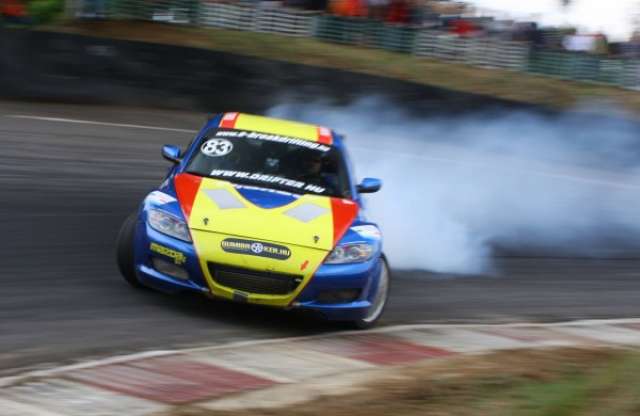 Csajok, akik keresztben élvezik