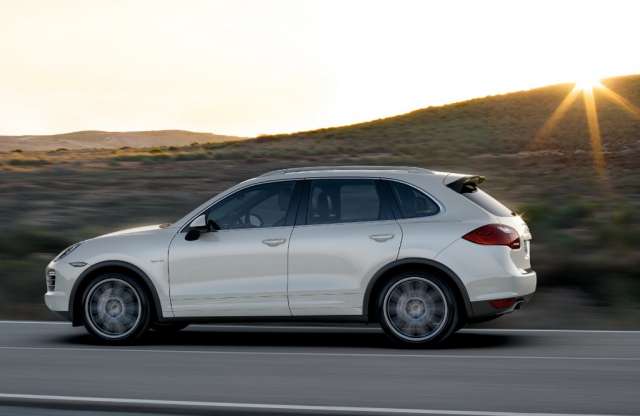 Nagyon megy a Porschénak, 17 százalékos a plusz