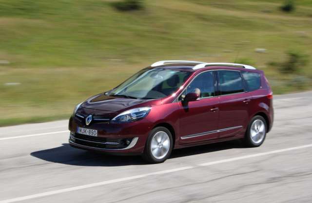 Utazásra termett! Renault Grand Scénic teszt