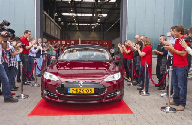 Hollandiába költözött a Tesla