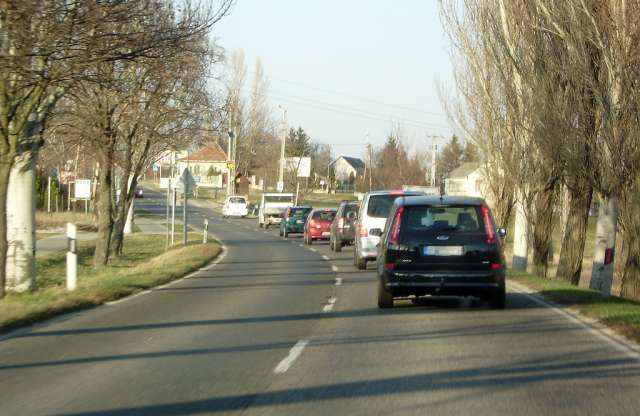 Indokolatlanul lassan menni? Bagatell