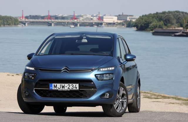 Vezettük az új Citroën C4 Picassót