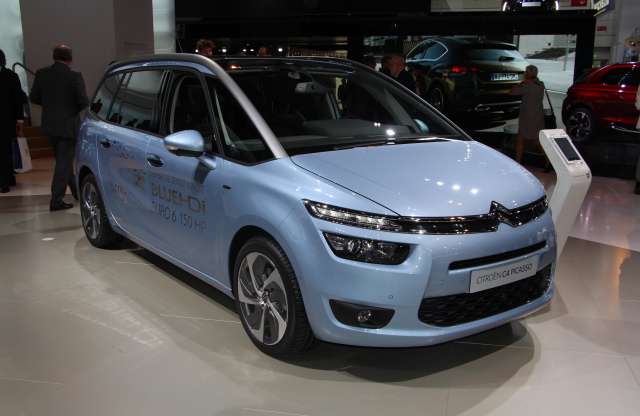 Itt a hétüléses űrhajó, a Citroën Grand C4 Picasso