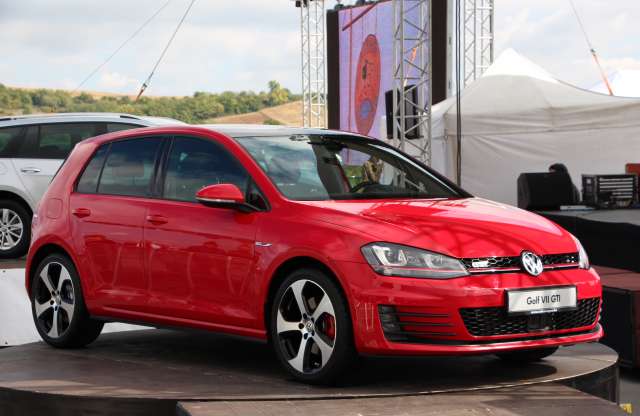 Itthon a hetedik Volkswagen Golf GTI – az alapár duplájáért