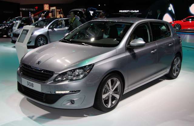 Frankfurti képeken a Peugeot 308