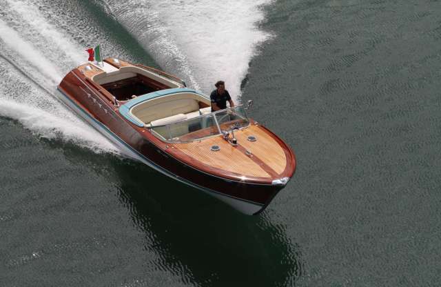 Vízen is gyors a legendás Lamborghini