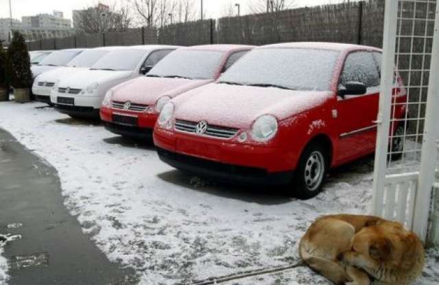 Külföldön is lyukra lehet futni egy-egy vonzó használt autóval