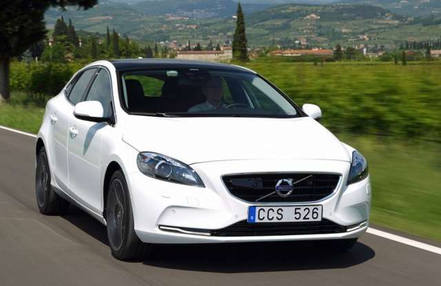 Volvo V40 R-Desgin és Papírcsákós Fickó a SportVerdában