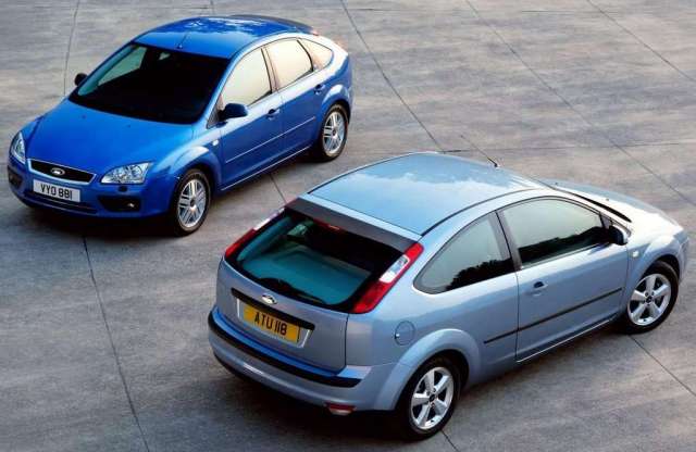 Modern, mégis olcsó autó kéne? Befutó lehet a Ford Focus II