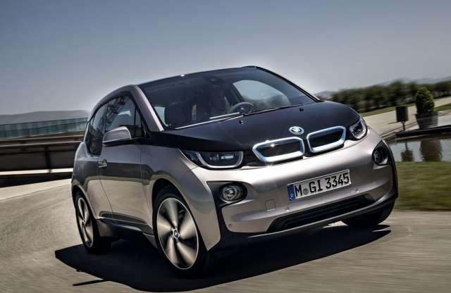Hihetetlenül rajtol az elektromos BMW i3