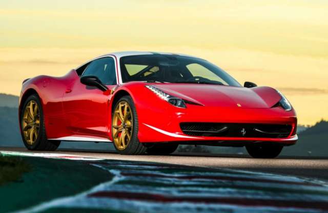 Reméljük, ez a Ferrari nem ég majd le