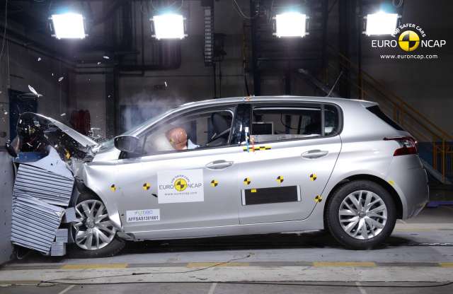 11 vadonatúj autót tört össze az Euro NCAP