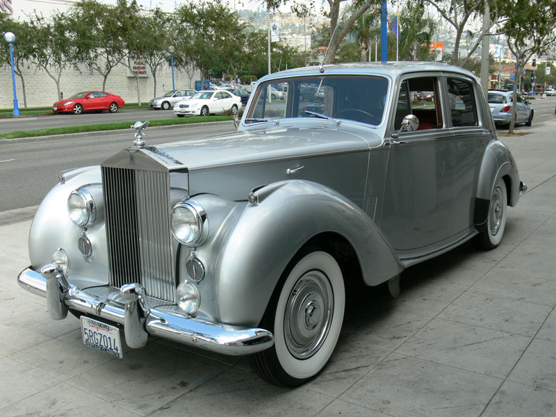 ROLLS-ROYCE SILVER GHOST
