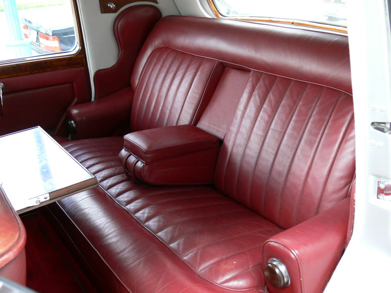 ROLLS-ROYCE SILVER GHOST