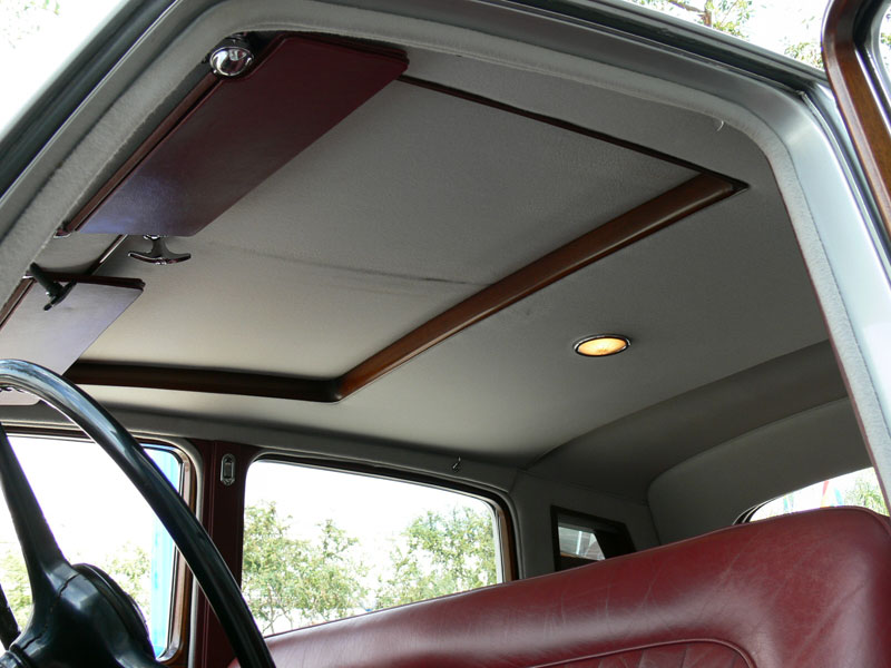 ROLLS-ROYCE SILVER GHOST