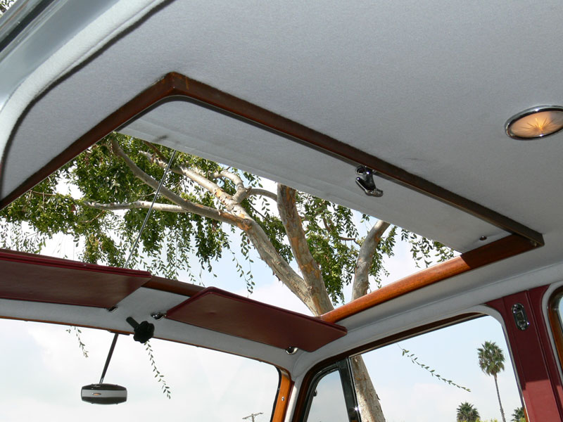 ROLLS-ROYCE SILVER GHOST