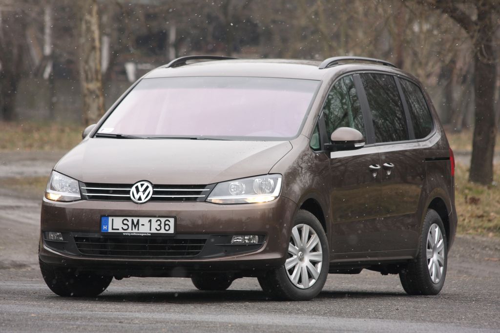 VOLKSWAGEN SHARAN