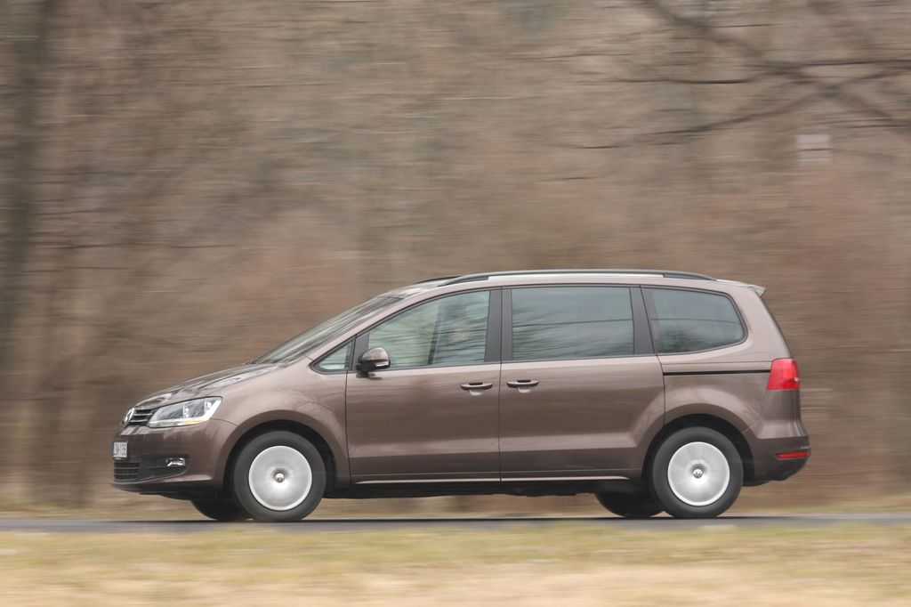VOLKSWAGEN SHARAN