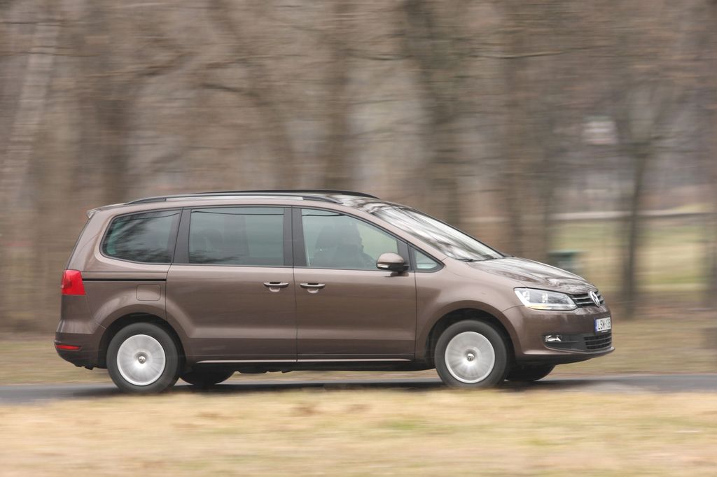 VOLKSWAGEN SHARAN