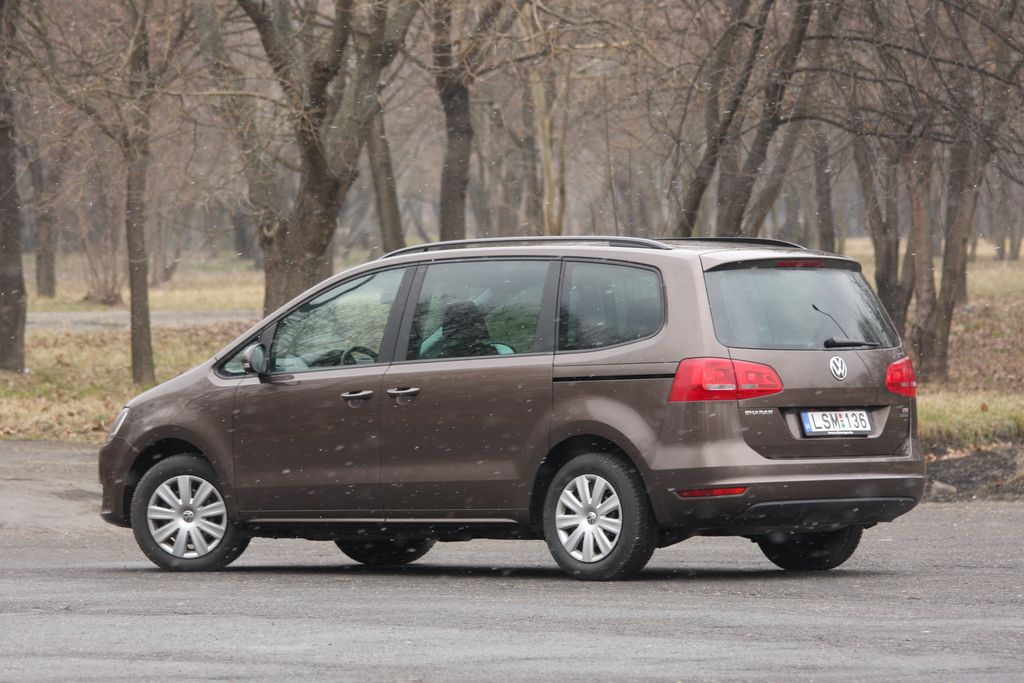 VOLKSWAGEN SHARAN