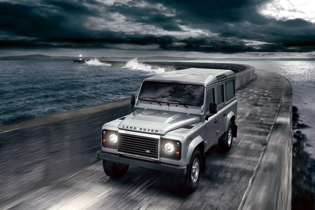 LAND ROVER DEFENDER