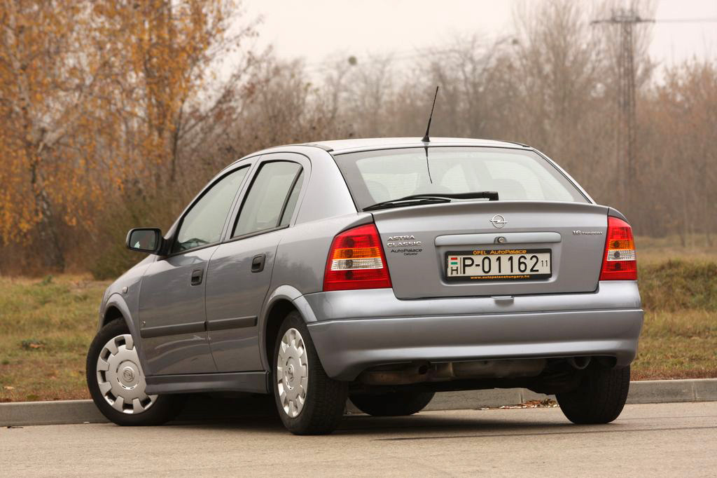OPEL ASTRA H