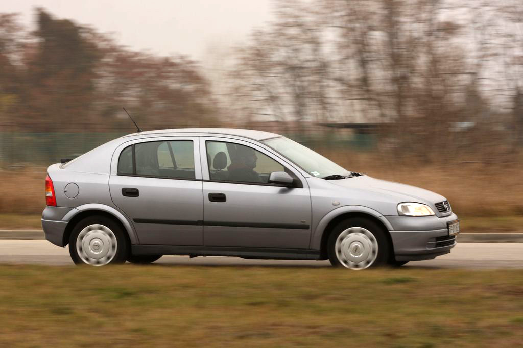 OPEL ASTRA H