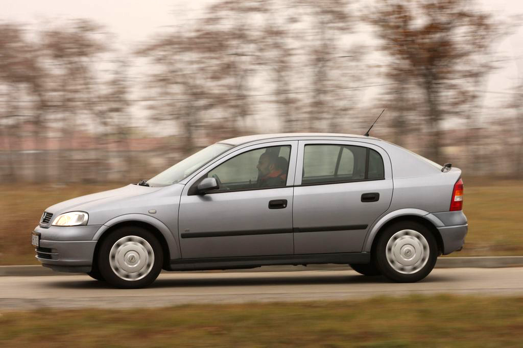 OPEL ASTRA H