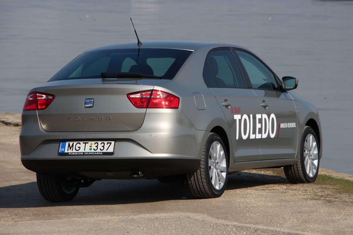 SEAT TOLEDO