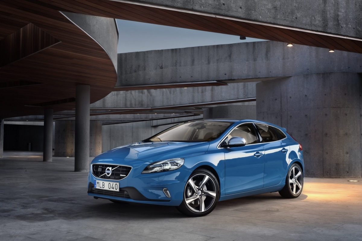 VOLVO V40