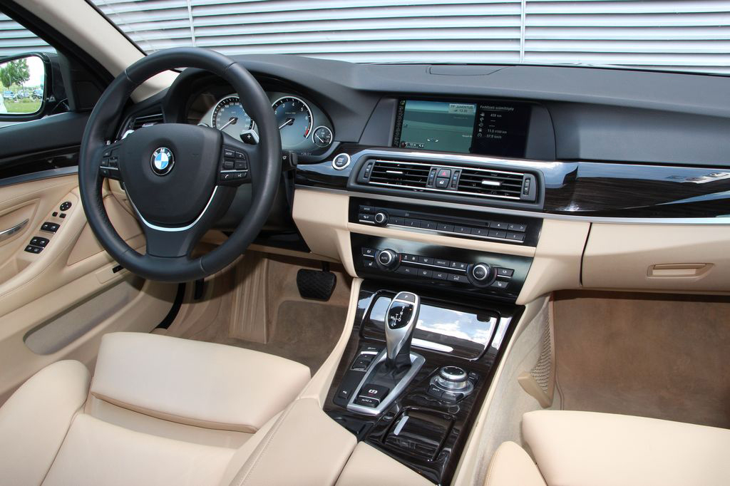 BMW 5-ÖS SOROZAT