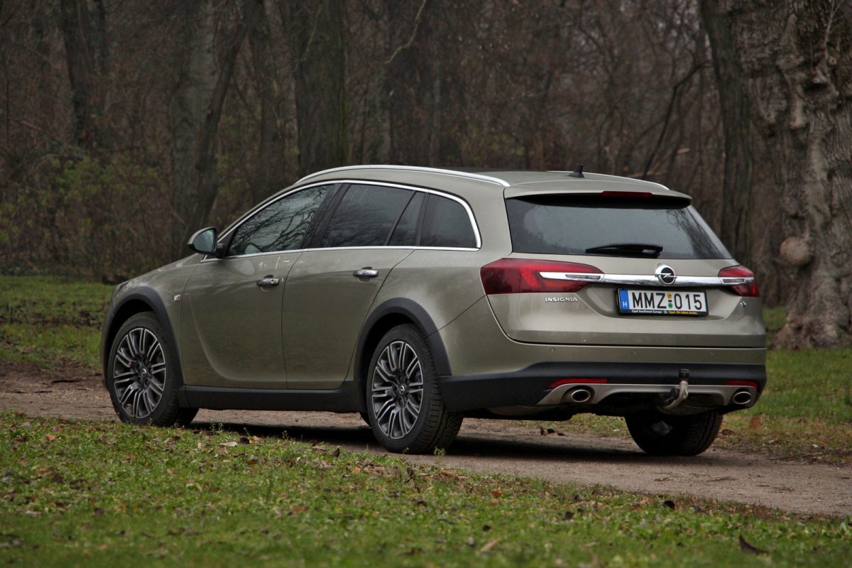 OPEL INSIGNIA