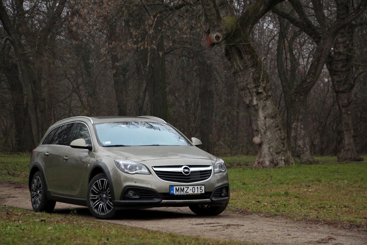 OPEL INSIGNIA