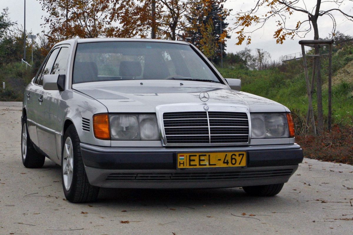 MERCEDES-BENZ W 124