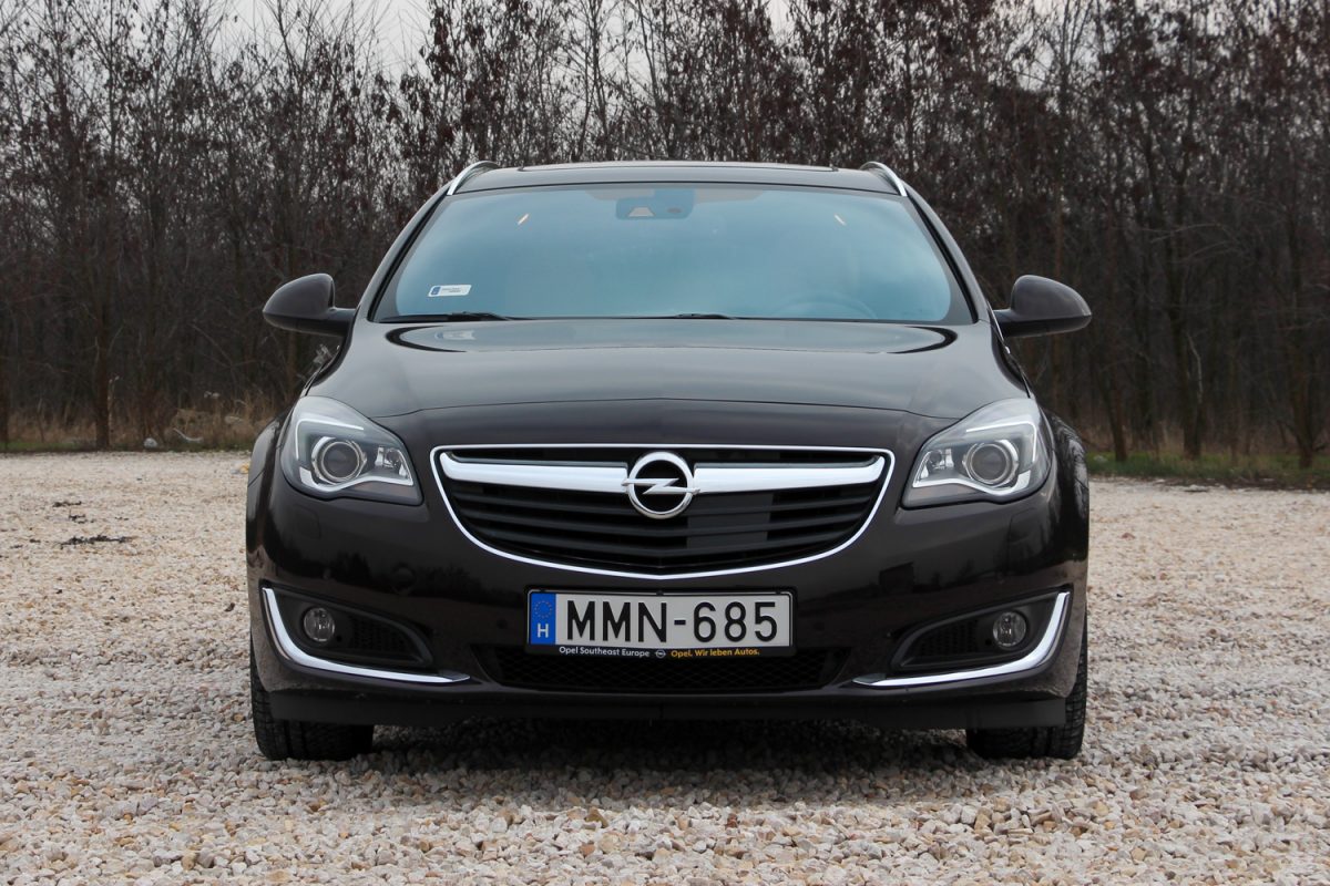 OPEL INSIGNIA