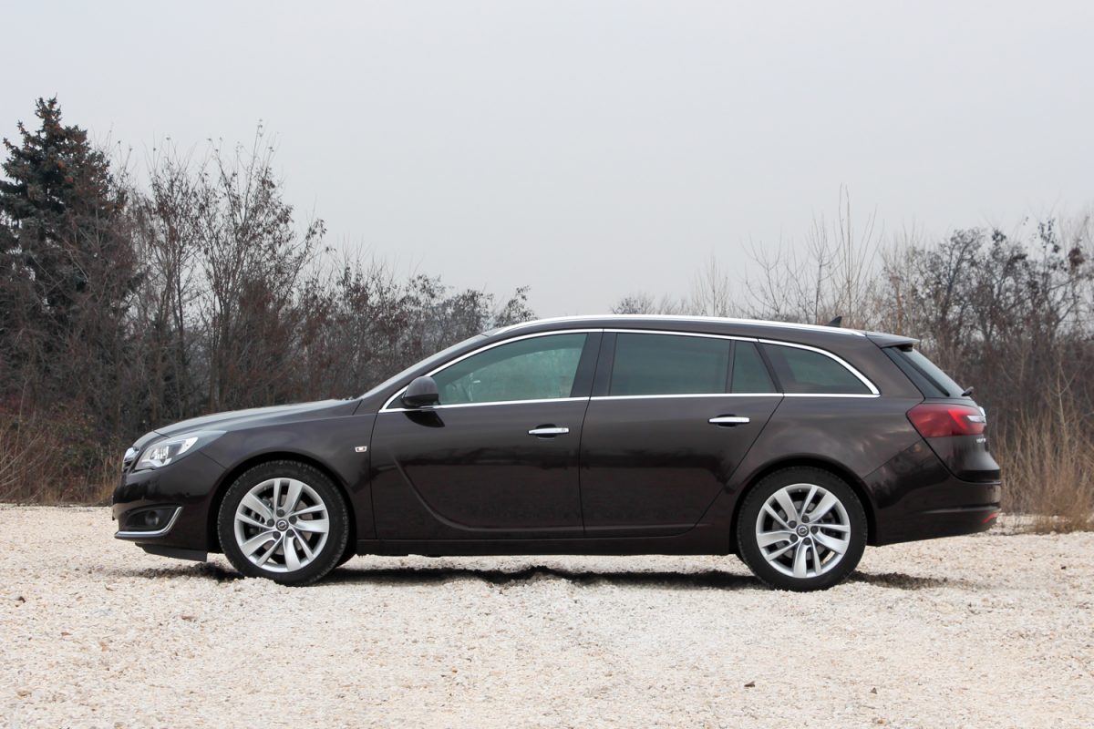 OPEL INSIGNIA