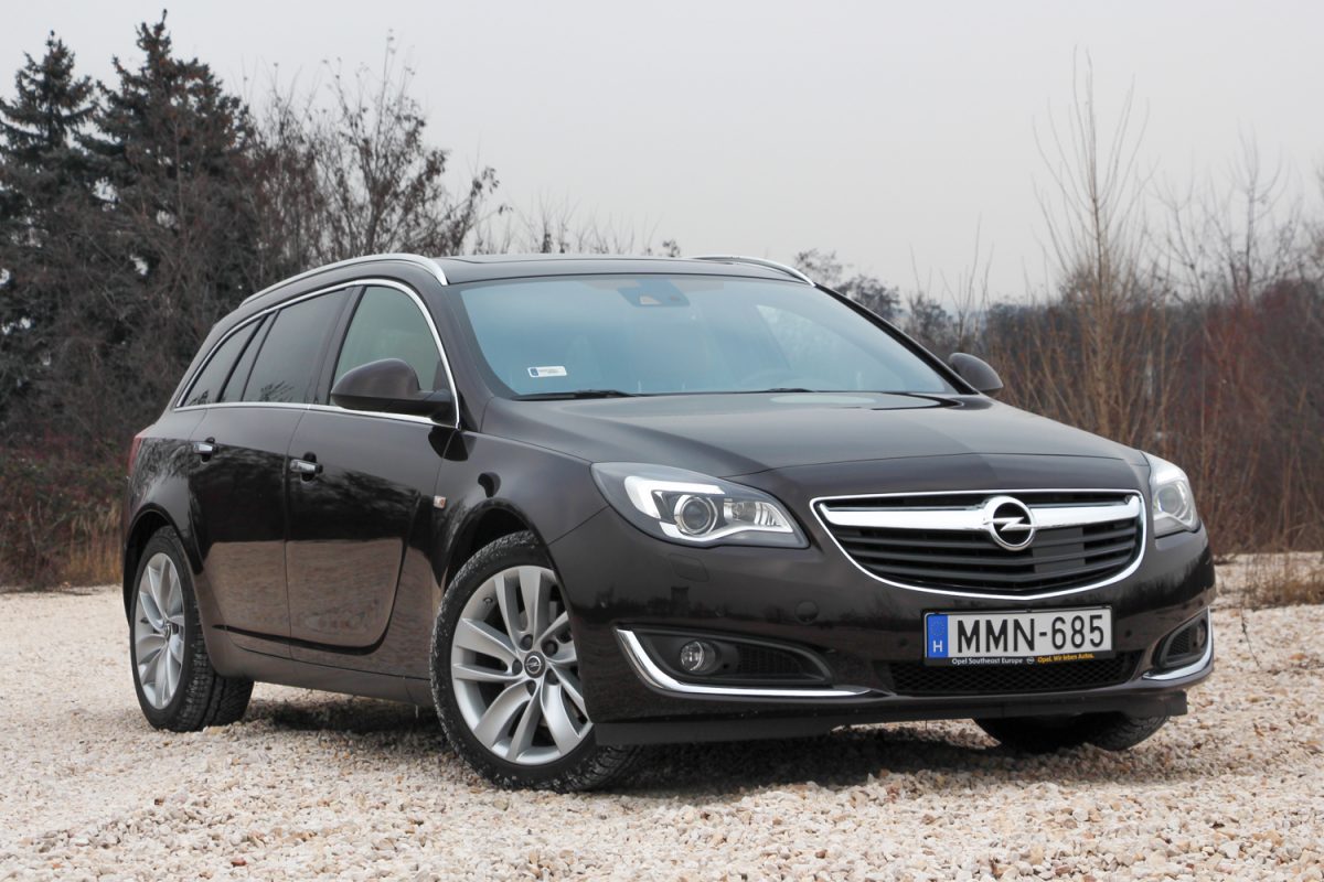 OPEL INSIGNIA