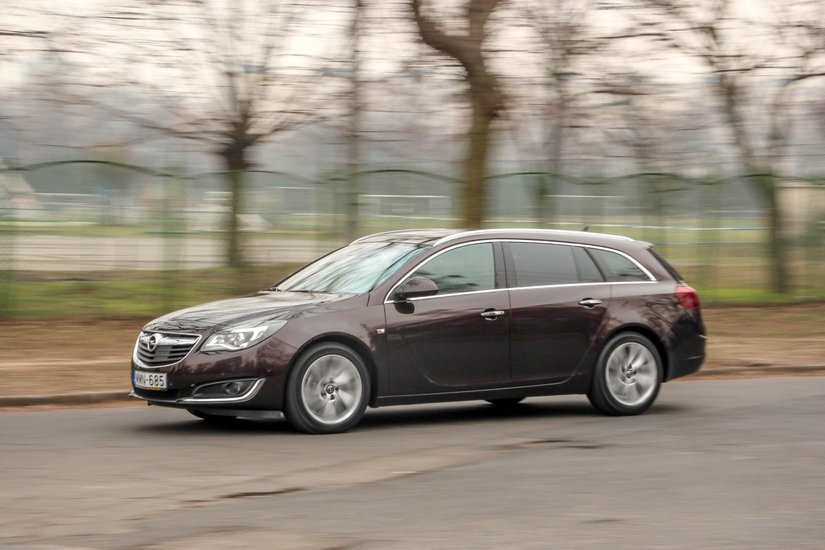 OPEL INSIGNIA